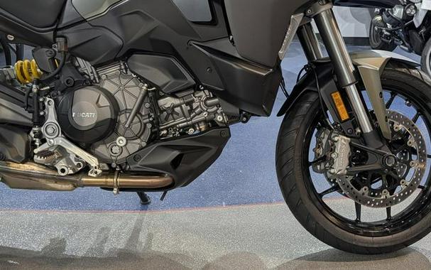 2025 Ducati Multistrada V2 S Storm Green