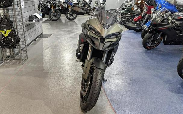 2025 Ducati Multistrada V2 S Storm Green