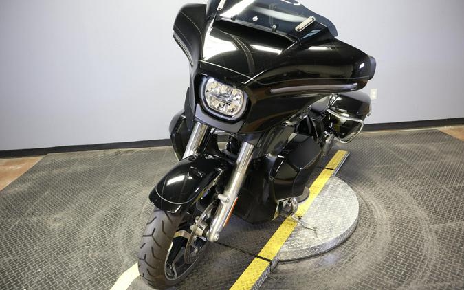 2025 Harley-Davidson Street Glide Ultra FLHXU