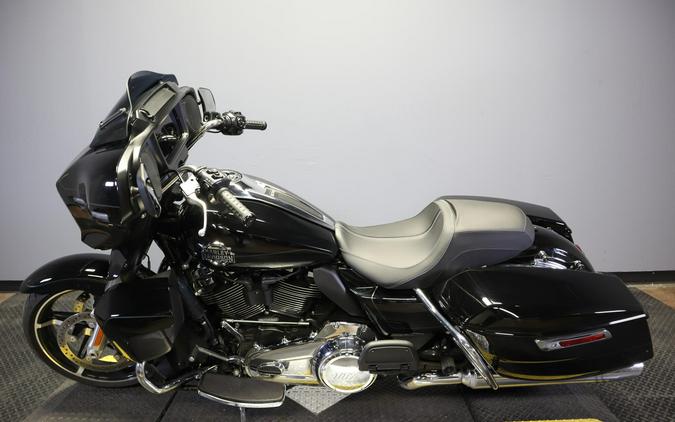 2025 Harley-Davidson Street Glide Ultra FLHXU