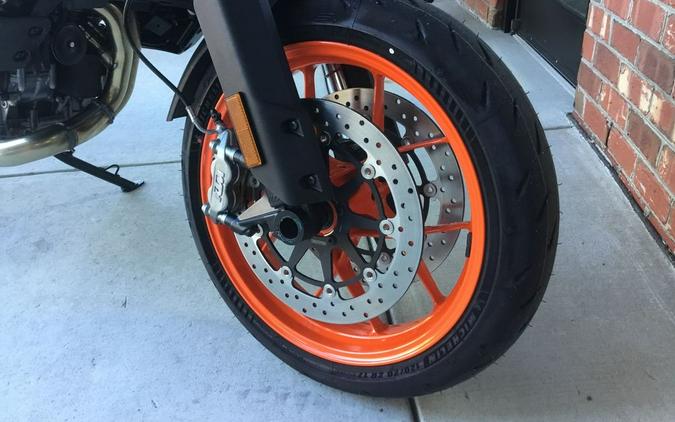 2024 KTM 890 SMT