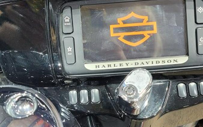 2017 Harley-Davidson® Street Glide® Special Black Denim