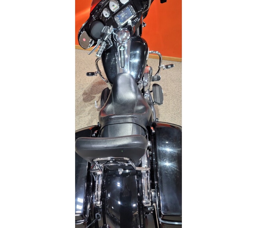 2017 Harley-Davidson® Street Glide® Special Black Denim