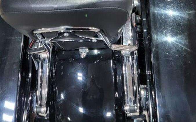 2017 Harley-Davidson® Street Glide® Special Black Denim