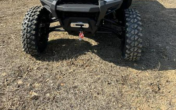 2026 Can-Am® Defender MAX Limited HD11