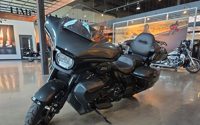2025 Harley-Davidson® Street Glide™ Ultra FLHXU