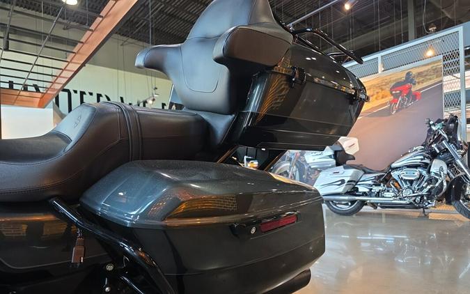 2025 Harley-Davidson® Street Glide™ Ultra FLHXU