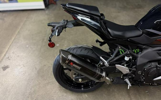 2026 Kawasaki Ninja® ZX™-4RR ABS