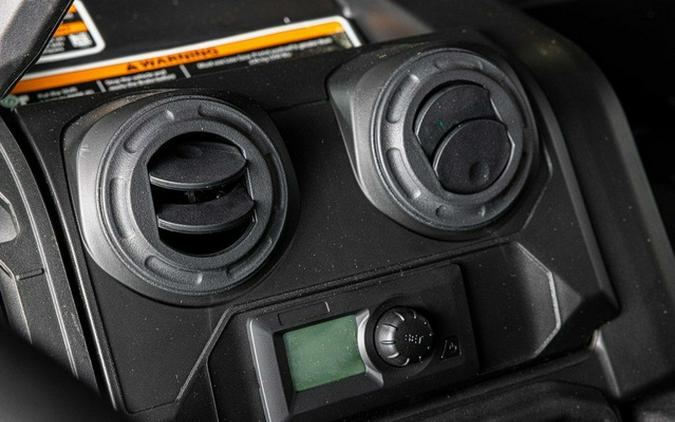 2026 Can-Am Defender DPS CAB HD10
