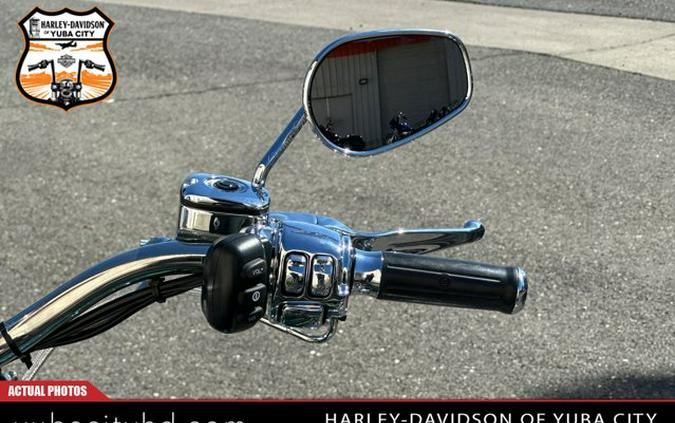 Harley-Davidson Softail Delux