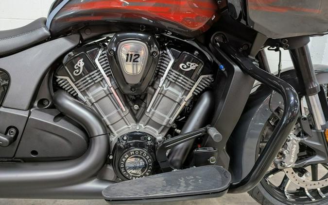 2026 Indian Challenger Dark Horse Signature Series Abyss Metallic / Red Allert