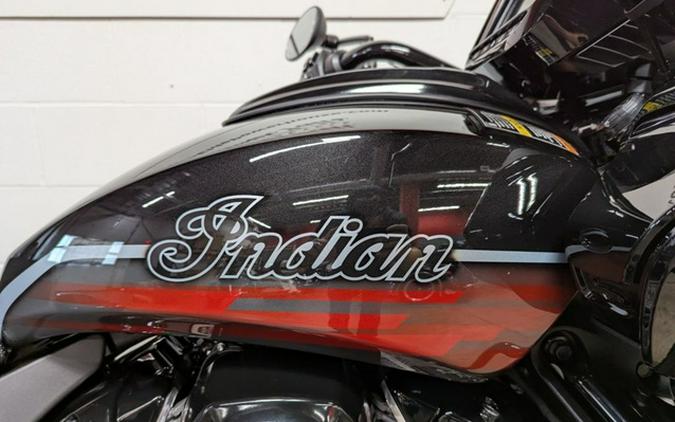 2026 Indian Challenger Dark Horse Signature Series Abyss Metallic / Red Allert