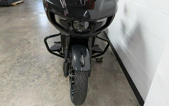 2026 Indian Challenger Dark Horse Signature Series Abyss Metallic / Red Allert
