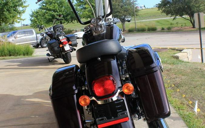2014 Harley-Davidson® FLD - Dyna® Switchback™