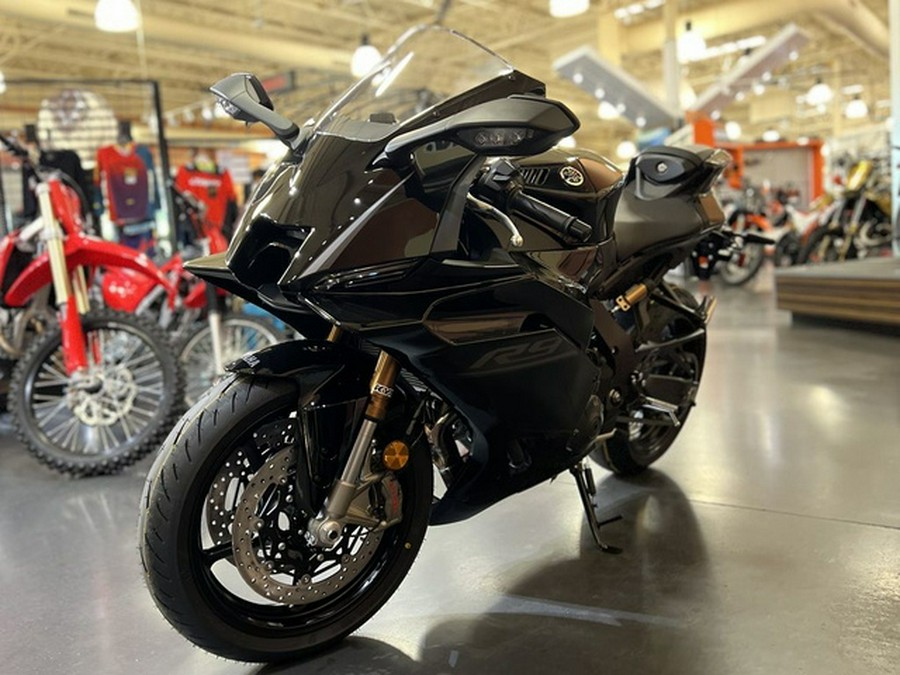 2027 Yamaha YZF R9