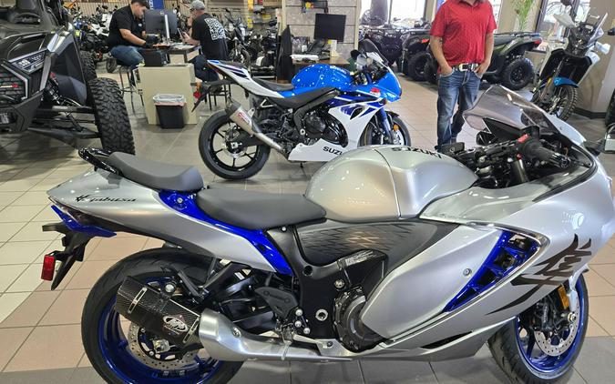 2025 SUZUKI HAYABUSA