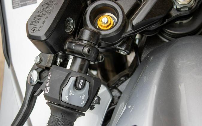 2025 SUZUKI HAYABUSA
