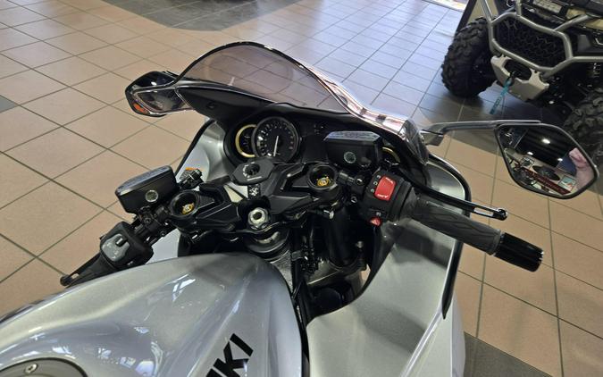 2025 SUZUKI HAYABUSA