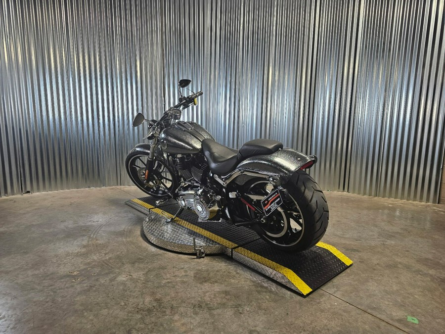 2014 Harley-Davidson Breakout