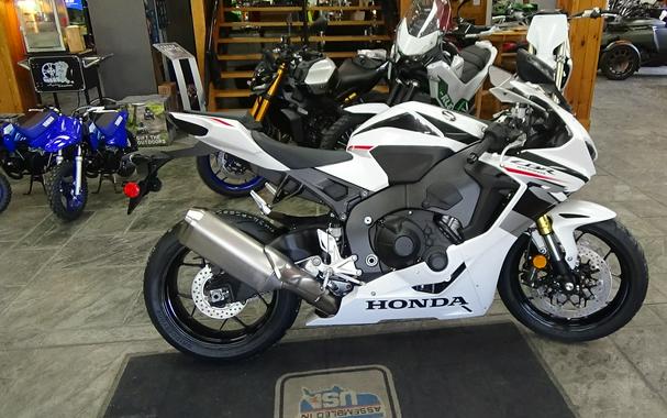 2027 Honda CBR1000RR