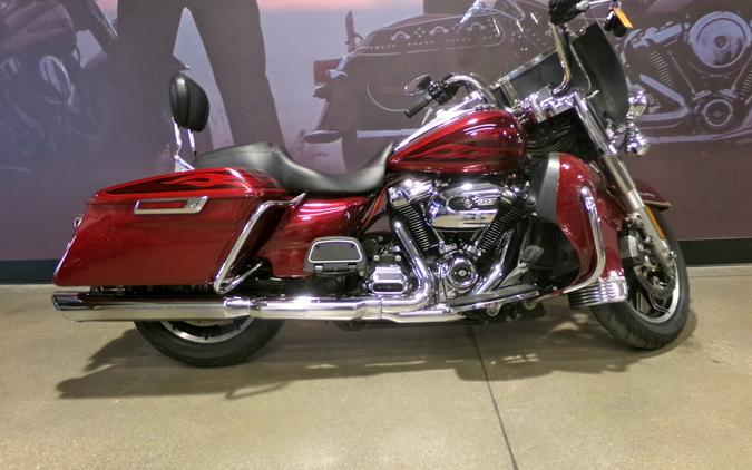 2017 Harley-Davidson® FLHR Road King® 685843