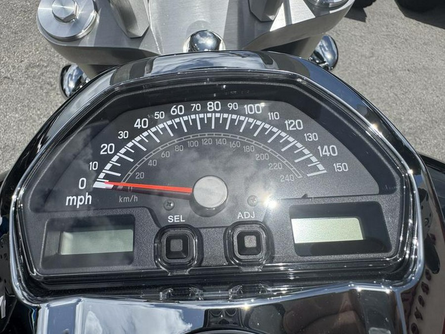 2025 Suzuki Boulevard M109R