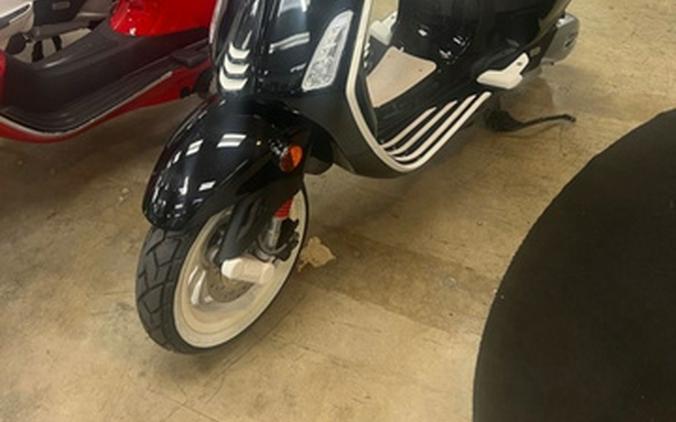 2023 Vespa Sprint 150