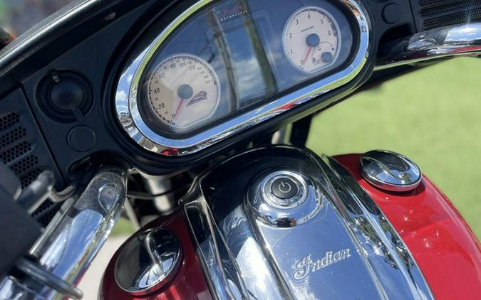 2015 Indian ROADMASTER, INDIAN RED/IVORY CREAM, 49ST Base