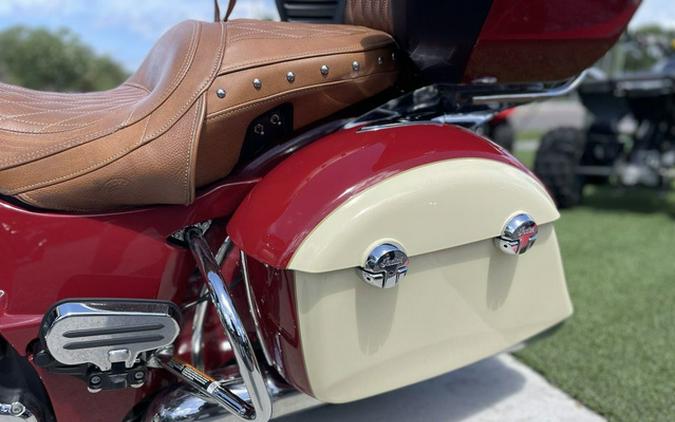 2015 Indian ROADMASTER, INDIAN RED/IVORY CREAM, 49ST Base