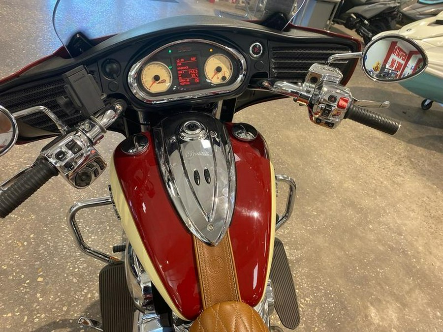 2015 Indian Motorcycle® ROADMASTER, INDIAN RED/IVORY CREAM, 49ST Base