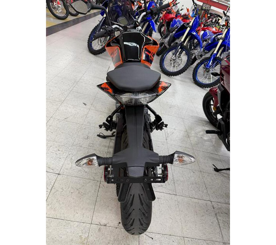 2023 KTM 200 Duke