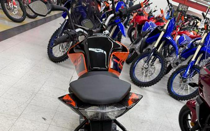 2023 KTM 200 Duke
