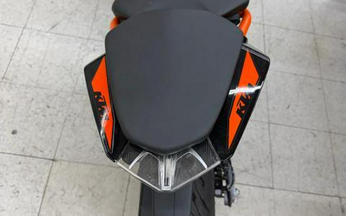 2023 KTM 200 Duke