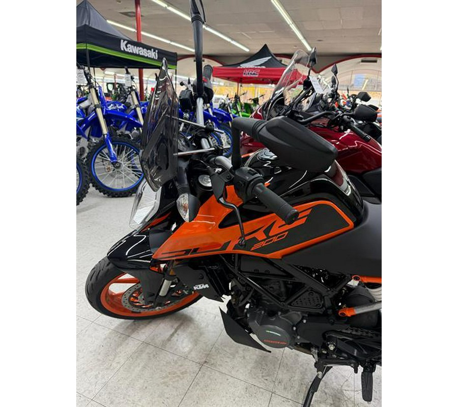 2023 KTM 200 Duke