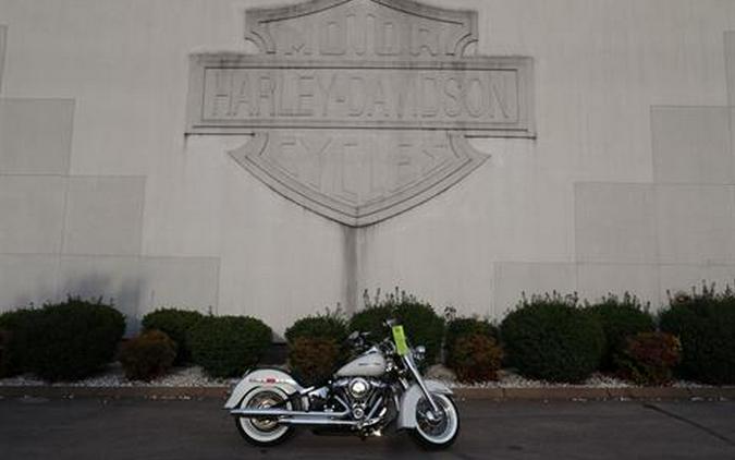 2020 Harley-Davidson Deluxe