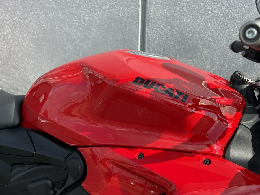 2023 Ducati Streetfighter V2 Ducati Red - 03071T
