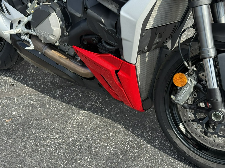 2023 Ducati Streetfighter V2 Ducati Red - 03071T