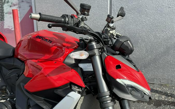 2023 Ducati Streetfighter V2 Ducati Red - 03071T