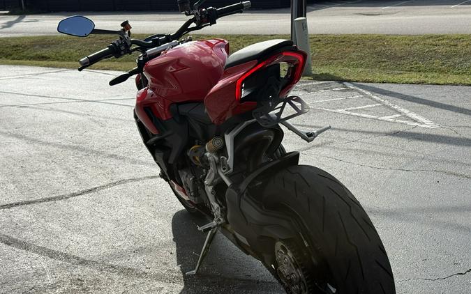 2023 Ducati Streetfighter V2 Ducati Red - 03071T