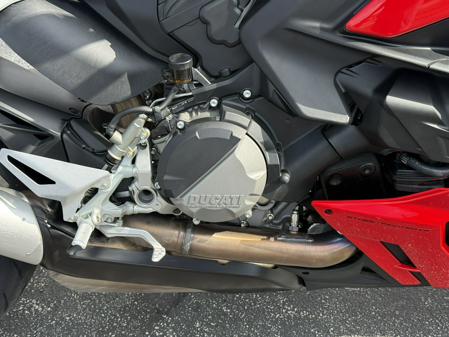 2023 Ducati Streetfighter V2 Ducati Red - 03071T