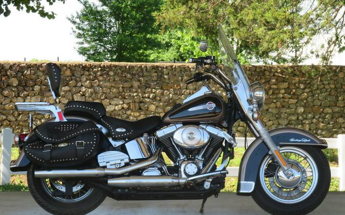 2004 Harley-Davidson® FLSTC - Heritage Softail® Classic