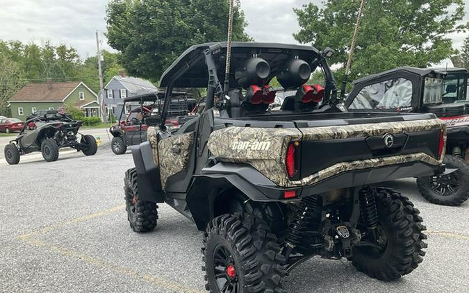 2023 Can-Am COMM XMR 1000R