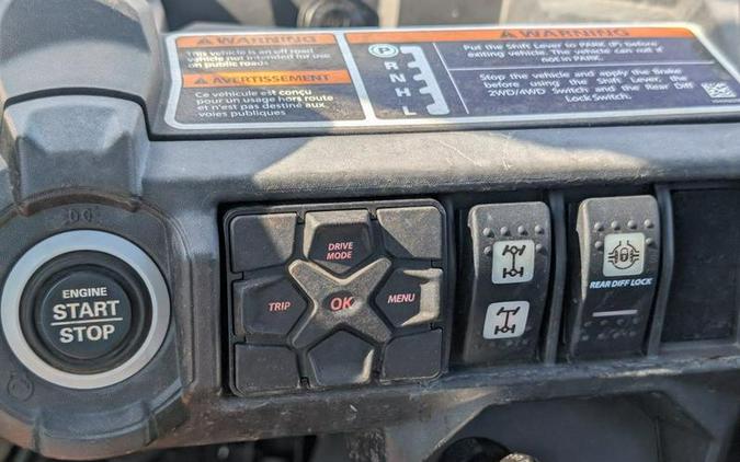2025 Can-Am® Commander MAX XT 700