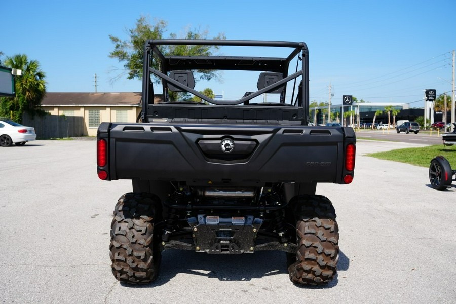 2026 Can-Am Defender HD9