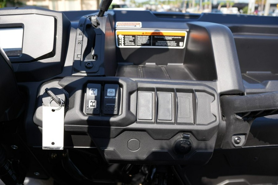2026 Can-Am Defender HD9