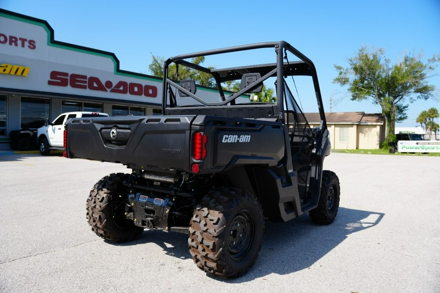 2026 Can-Am Defender HD9