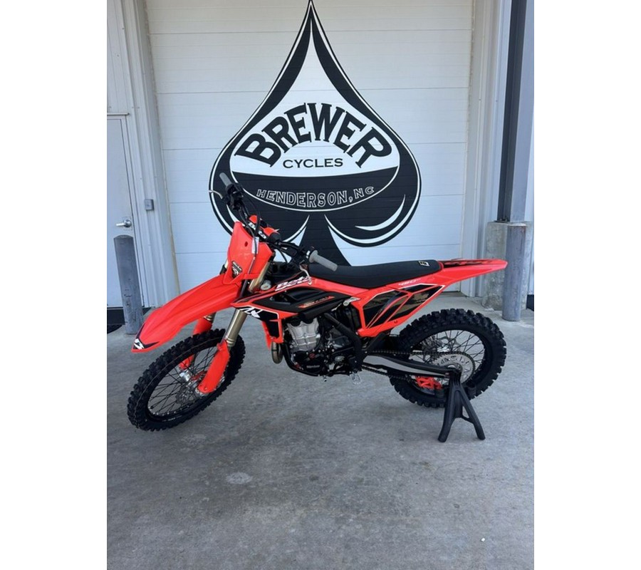 2027 Beta 450 RXF 4-Stroke