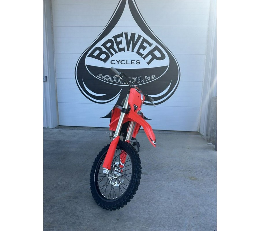 2027 Beta 450 RXF 4-Stroke