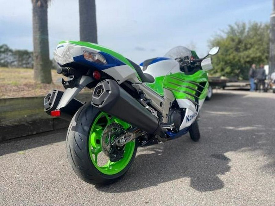 2024 Kawasaki Ninja® ZX™-14R 40th Anniversary Edition ABS