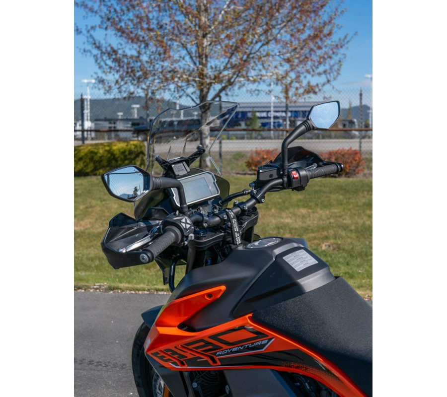 2022 KTM Adventure 890